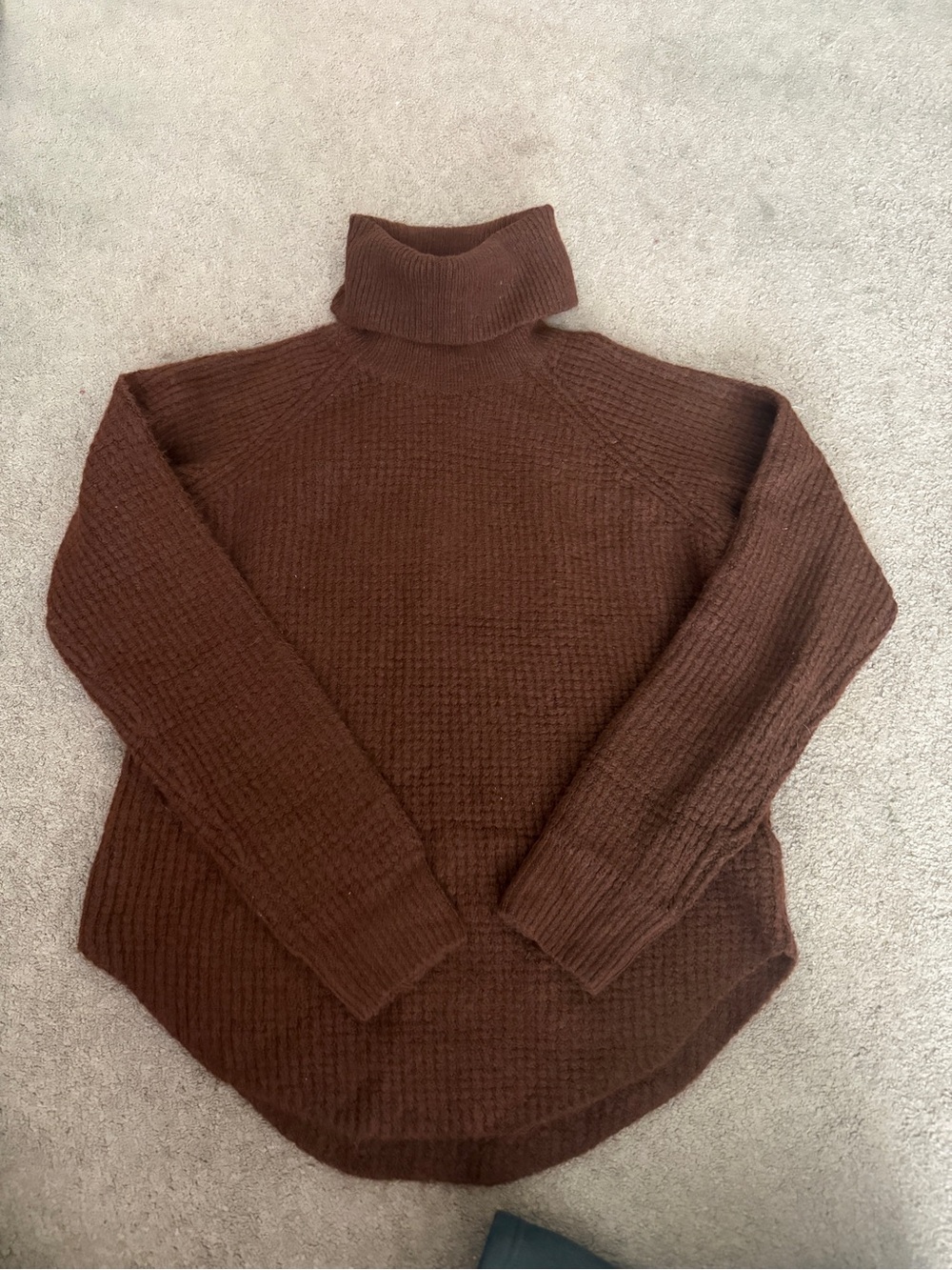 Kuhl Brown waffle knit turtleneck sweater in size M